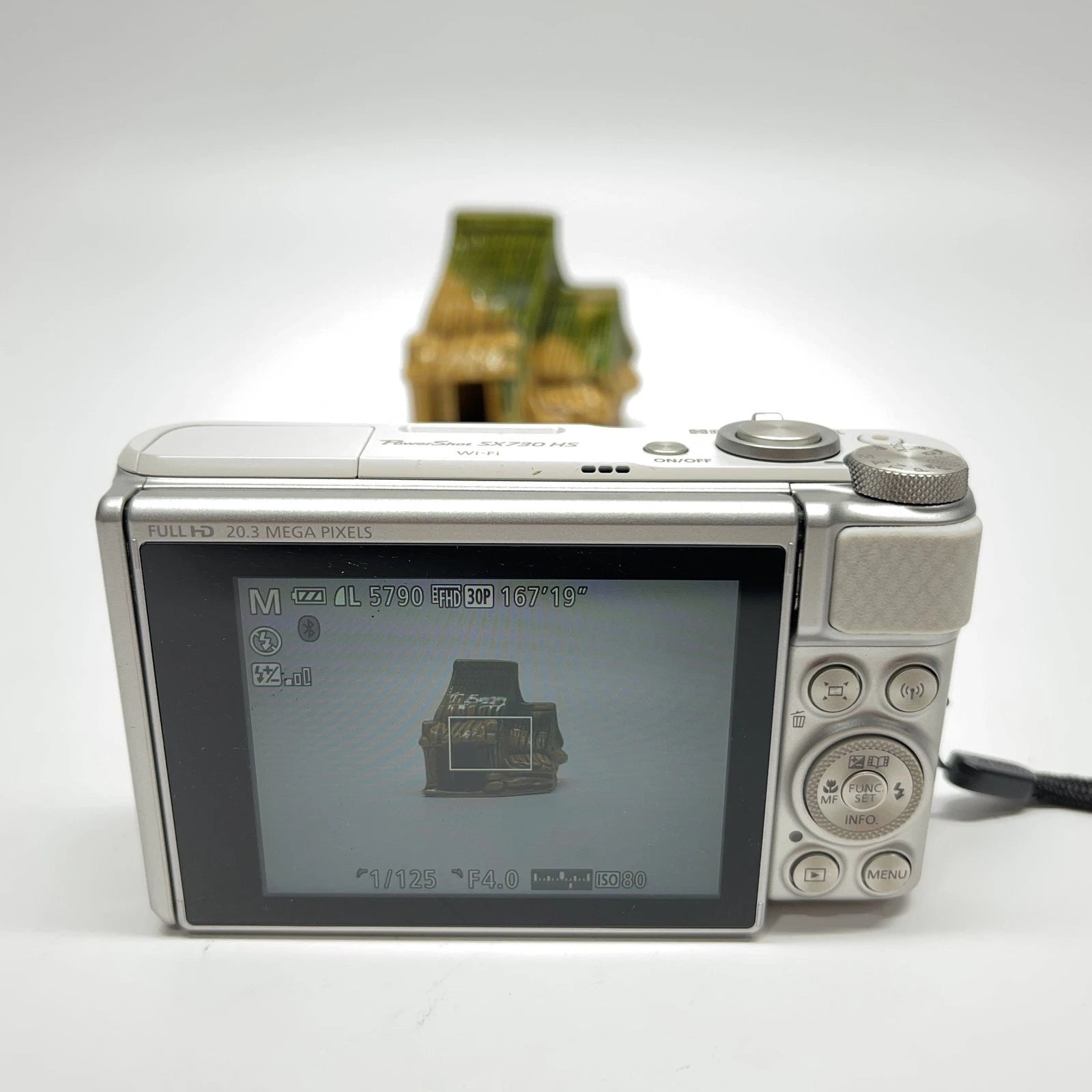 Canon Canon PowerShot SX730 HS White Digital Camera - 20.3 MP 40x Zoom