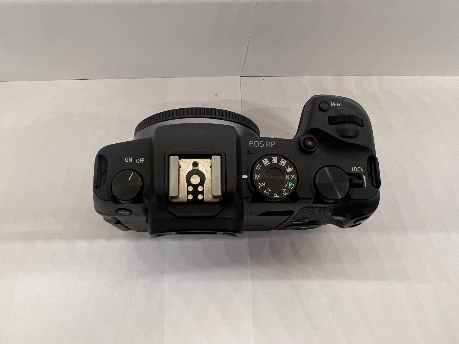 Canon EOS RP 26.2 MP Digital SLR Camera - Black (Body Only) Excellent Condition