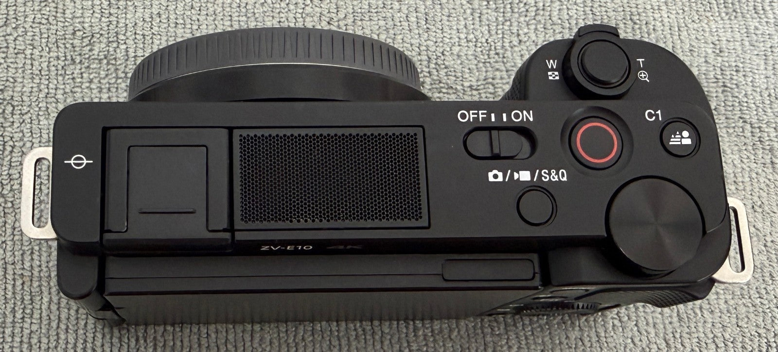 Sony Alpha ZV-E10 24.2MP 4K Camera Kit w/16-50mm Lens (887 Shutter) -Near Mint!
