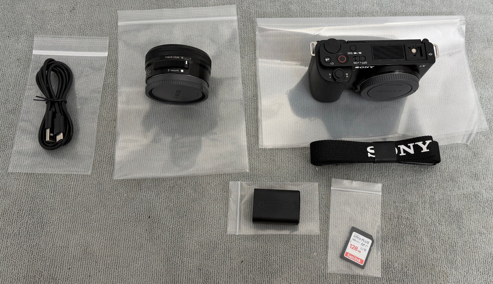 Sony Alpha ZV-E10 24.2MP 4K Camera Kit w/16-50mm Lens (887 Shutter) -Near Mint!