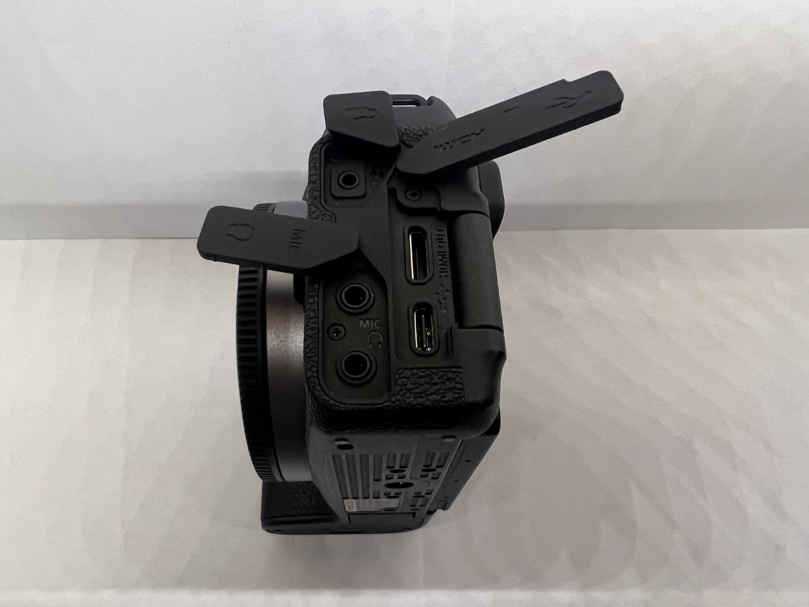 Canon EOS RP 26.2 MP Digital SLR Camera - Black (Body Only) Excellent Condition