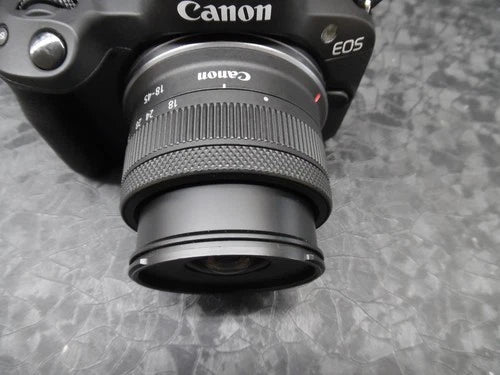 Canon EOS R50 Mirrorless Camera RF-S 18-45mm Lens