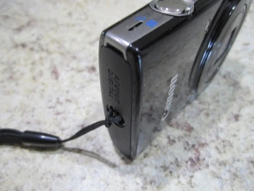 Canon PowerShot ELPH 190 IS Digital Camera 20 MP 10x Optical Zoom Face Detection