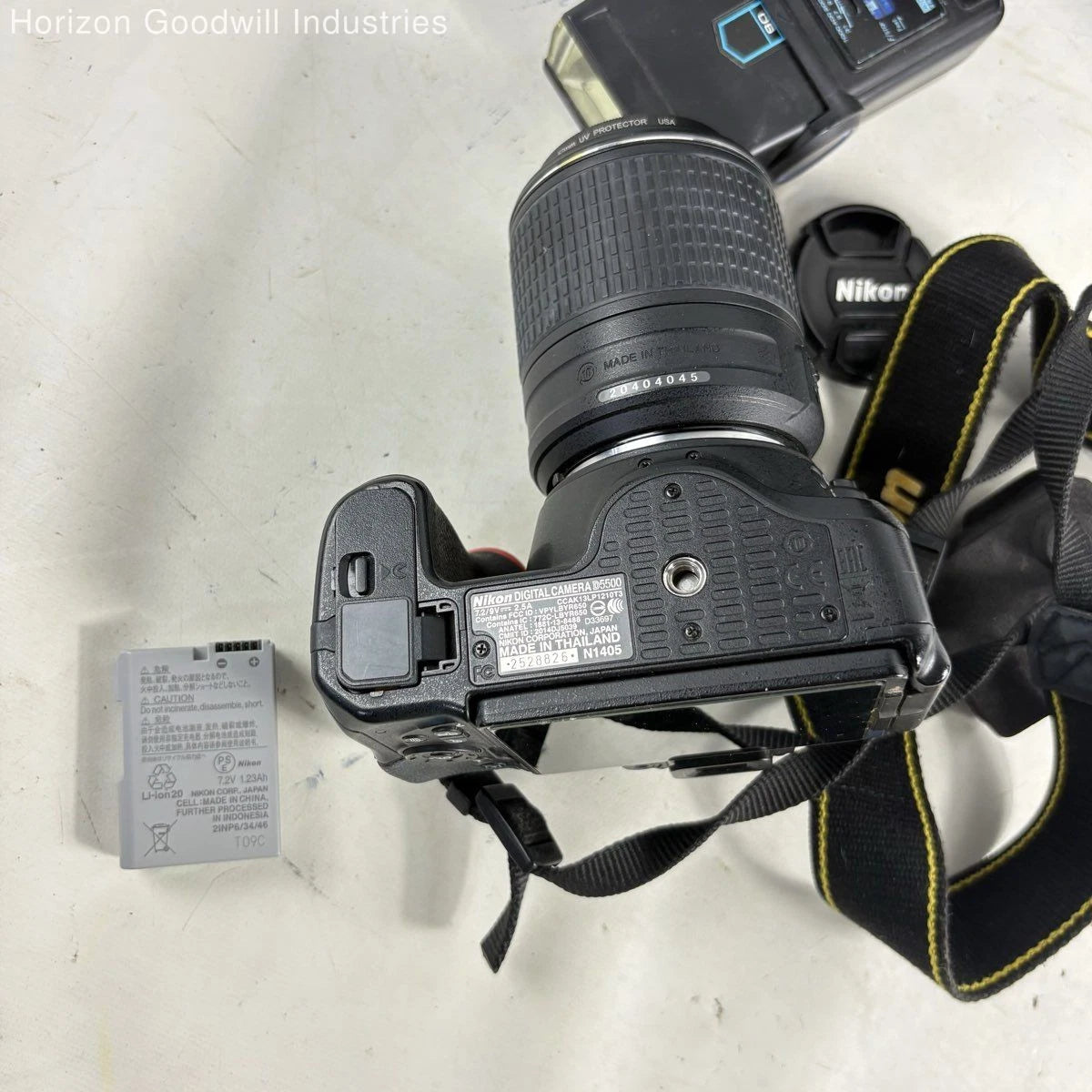Nikon D D5500 24.2MP Digital SLR Camera + Lenses, Flash, Charger & Bag (Works)