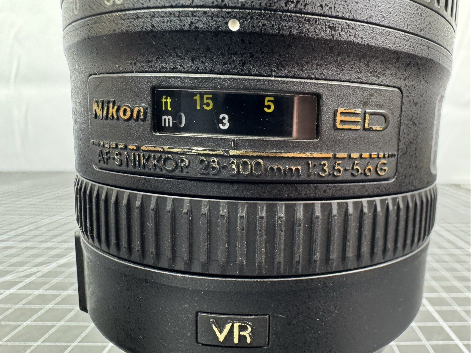 Nikon D810 36.3MP (FX) Digital SLR DSLR Camera w/ 28-300mm f/3.5-5.6 Lens
