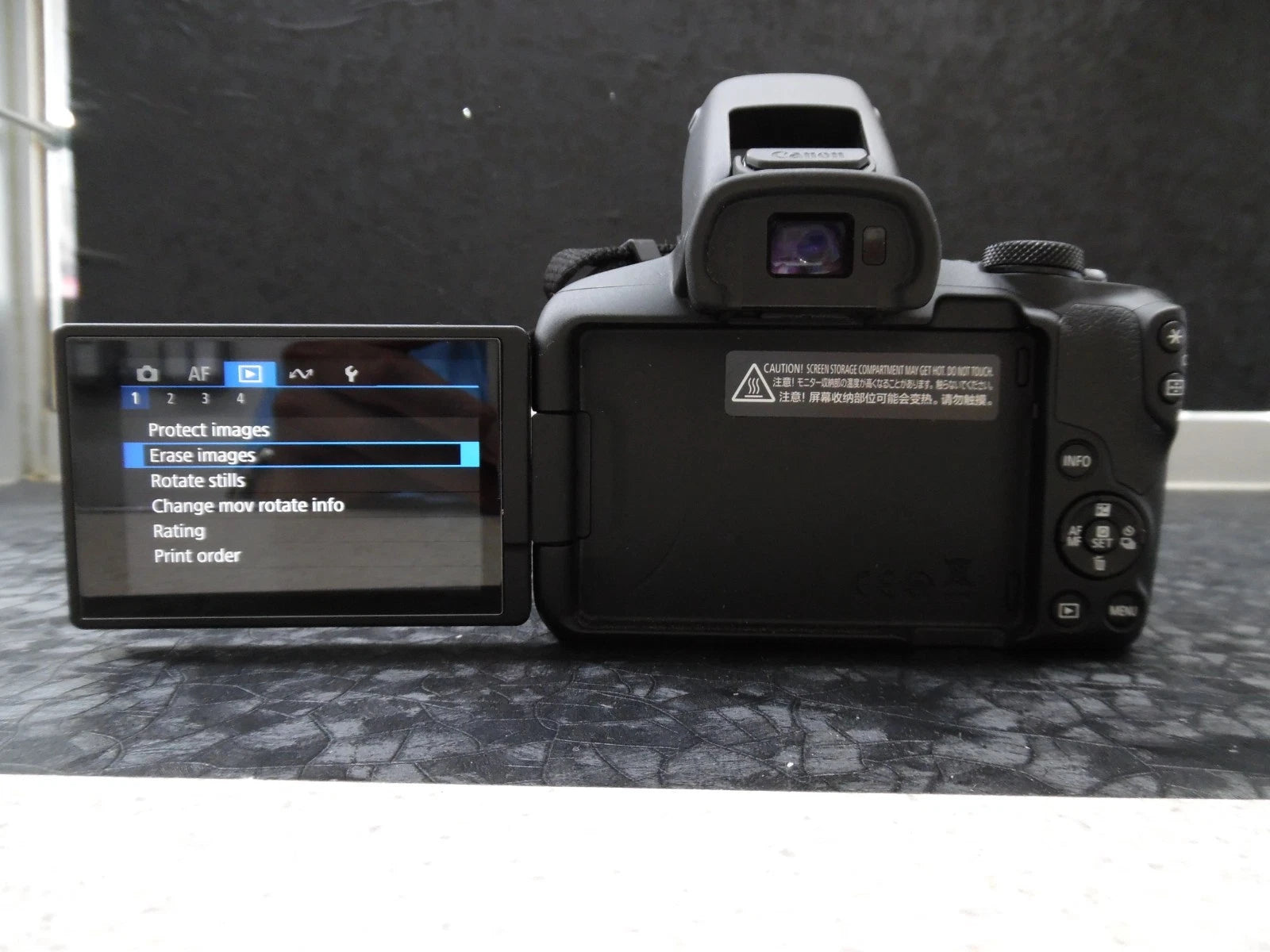 Canon EOS R50 Mirrorless Camera RF-S 18-45mm Lens