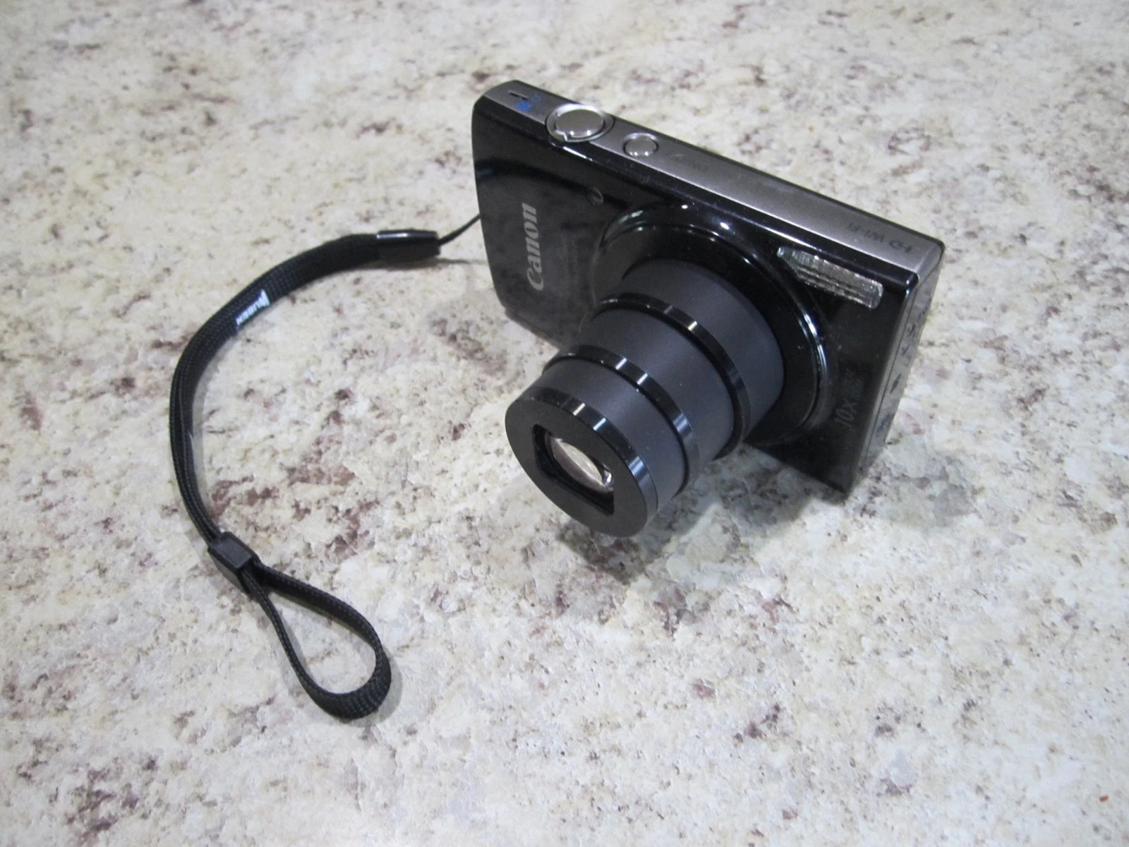 Canon PowerShot ELPH 190 IS Digital Camera 20 MP 10x Optical Zoom Face Detection