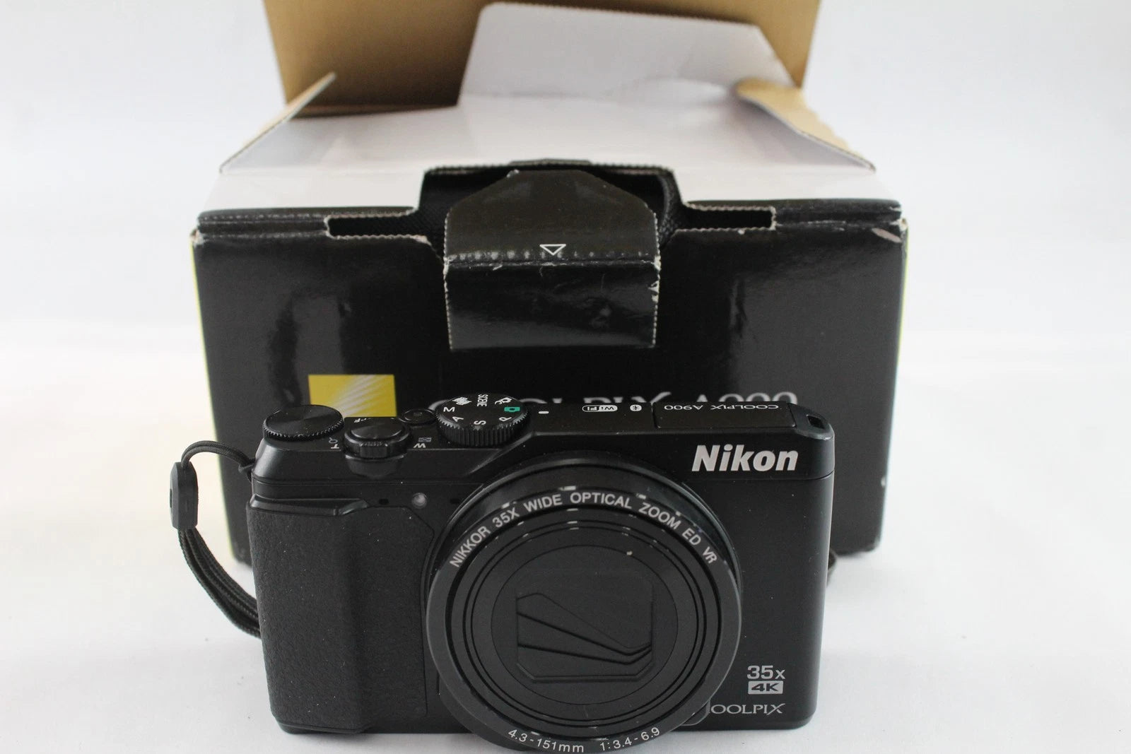 Nikon Coolpix A900 Digital Compact Camera Working w/ 35x Optical Zoom