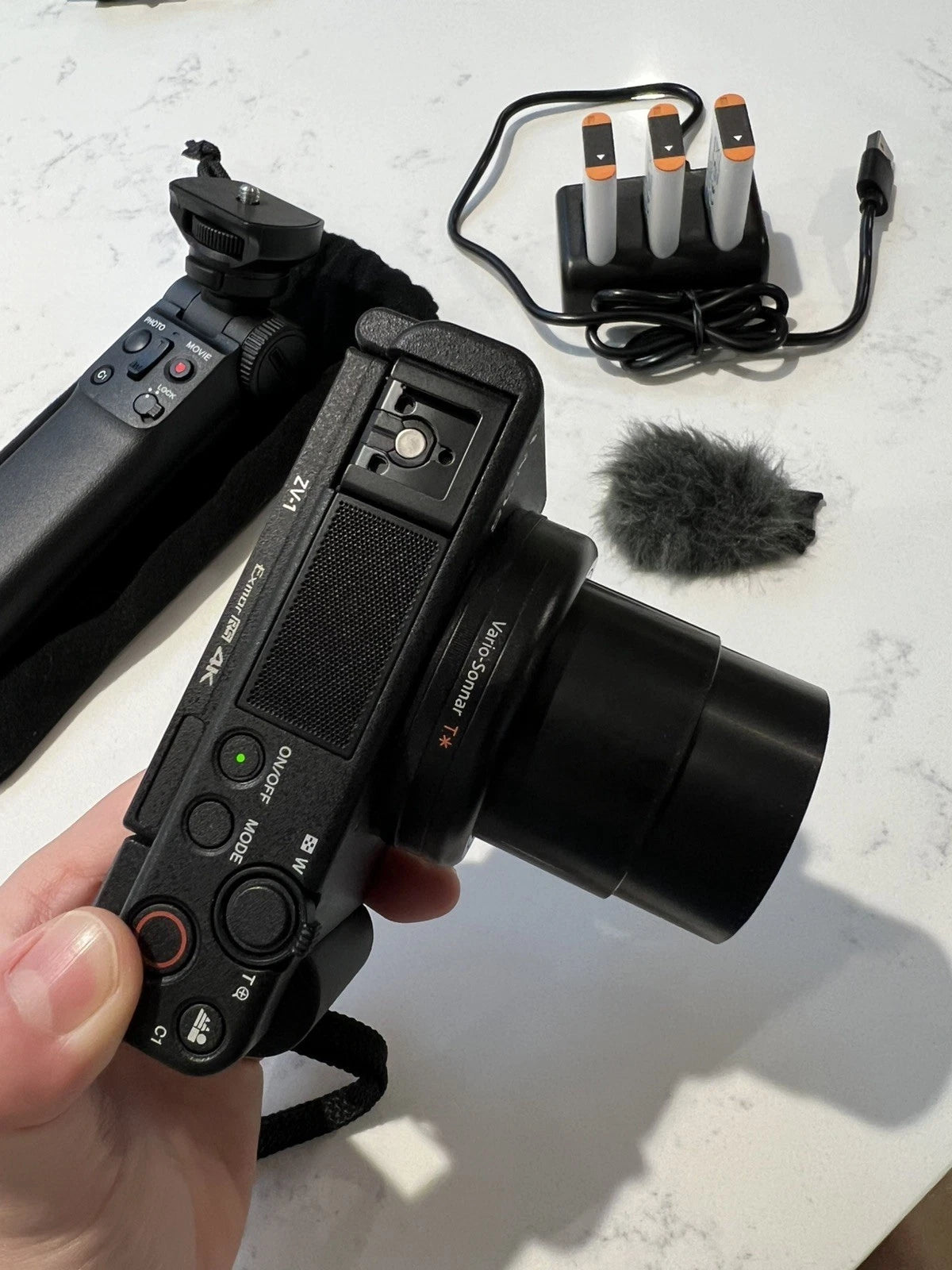 Sony ZV-1 MK2 Compact Digital Vlogging Camera 20.1MP + Tripod Remote