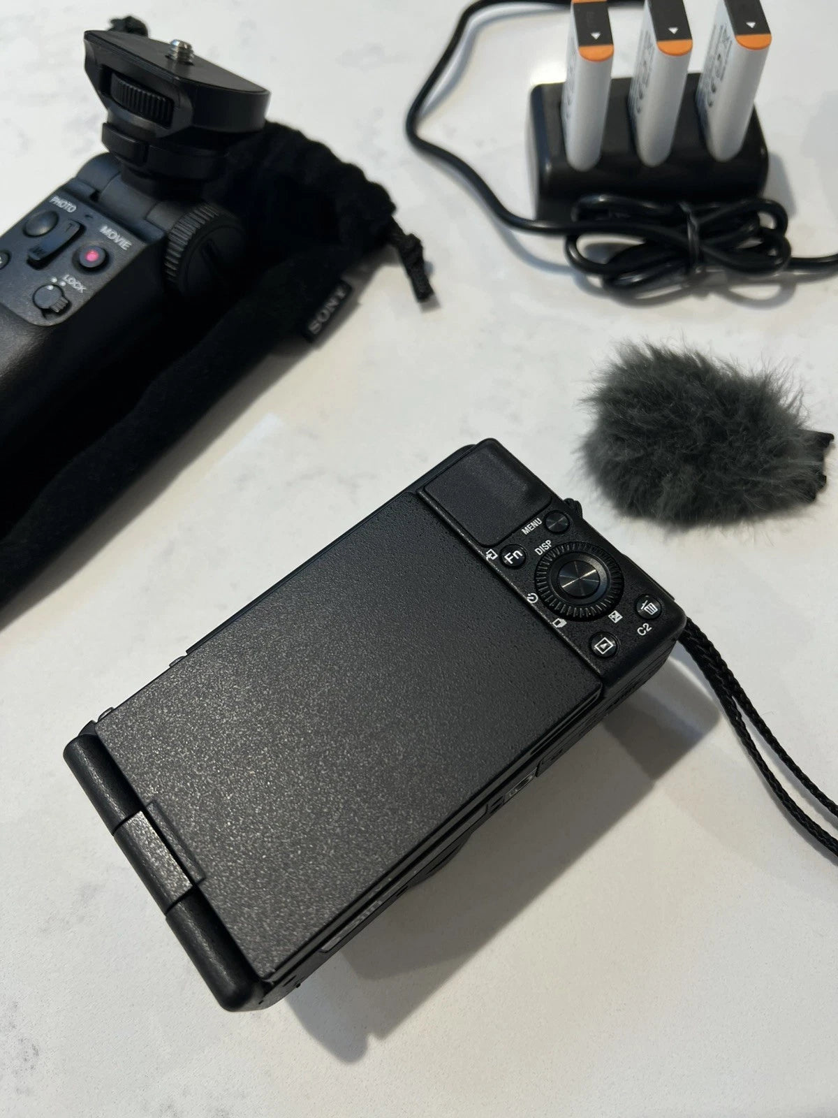 Sony ZV-1 MK2 Compact Digital Vlogging Camera 20.1MP + Tripod Remote