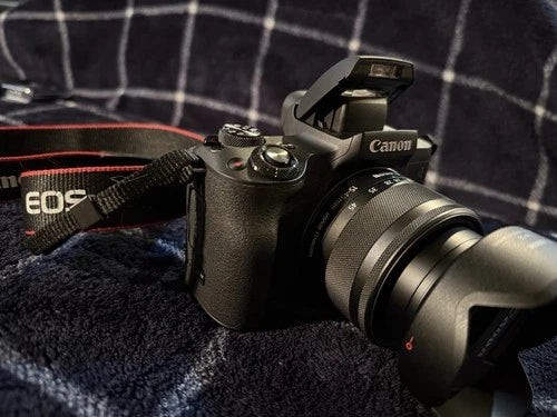 Canon EOS M50 24.1MP Mirrorless Camera with 15-45mm IS STM Lens low shuttercount