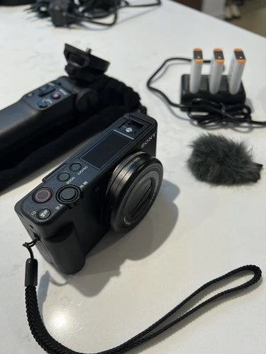 Sony ZV-1 MK2 Compact Digital Vlogging Camera 20.1MP + Tripod Remote