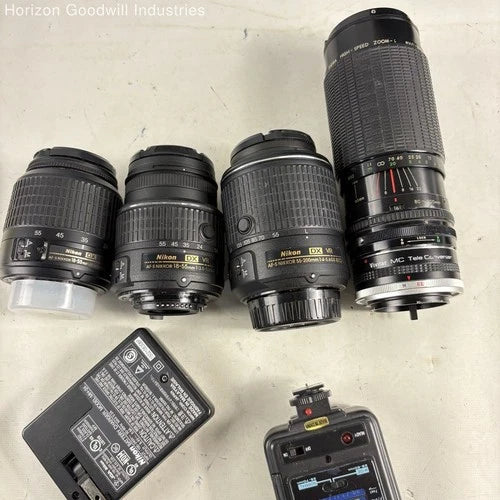 Nikon D D5500 24.2MP Digital SLR Camera + Lenses, Flash, Charger & Bag (Works)