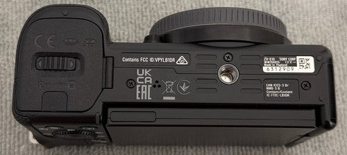Sony Alpha ZV-E10 24.2MP 4K Camera Kit w/16-50mm Lens (887 Shutter) -Near Mint!