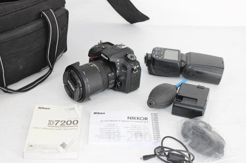 F Nikon D7200 24.2Mpxl DSLR Camera, Nikon Af-s 18-200mm 3.5-5.6 lens, Working