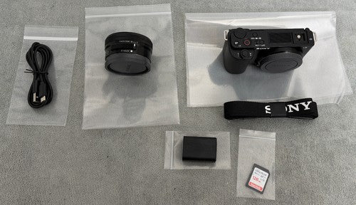 Sony Alpha ZV-E10 24.2MP 4K Camera Kit w/16-50mm Lens (887 Shutter) -Near Mint!