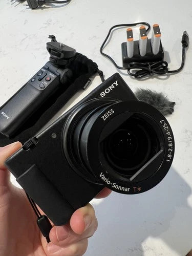 Sony ZV-1 MK2 Compact Digital Vlogging Camera 20.1MP + Tripod Remote