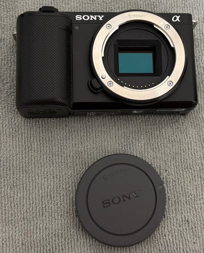Sony Alpha ZV-E10 24.2MP 4K Camera Kit w/16-50mm Lens (887 Shutter) -Near Mint!